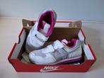 Nike sneaker mt 34 nieuw in doos, Kinderen en Baby's, Kinderkleding | Schoenen en Sokken, Ophalen of Verzenden, Nieuw
