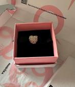 Pandora Bedel Goudkleur Strass, Sieraden, Tassen en Uiterlijk, Bedels, Verzenden, Pandora, Zo goed als nieuw, 1 bedel