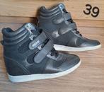 Kaporale Sneakers Maat 39, Zwart, Ophalen of Verzenden, Sneakers of Gympen, Kaporale