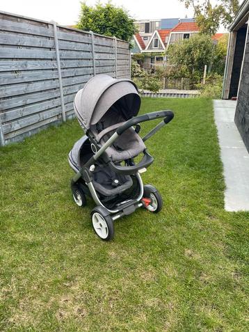 Stokke kinderwagen duo beschikbaar voor biedingen