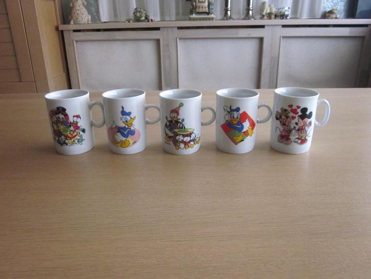 Disney Donald Duck 5 mokjes D6cm H8,5cm., Verzamelen, Disney, Zo goed als nieuw, Servies, Donald Duck, Ophalen of Verzenden