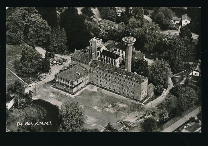De Bilt - KNMI [KRST009-2343, Verzamelen, Ansichtkaarten | Nederland, Gelopen, Utrecht, 1960 tot 1980, Verzenden