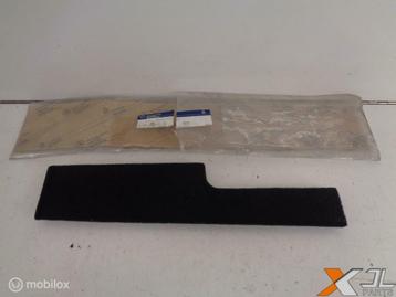 A2016802168 9B04 MB W201 BEKLEDING MIDDENCONSOLE NOS beschikbaar voor biedingen