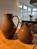 Twee vintage aardewerken kannen, Ophalen