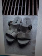 DAMES SLIPPERS NIEUW MAAT 38 LEER, Ophalen of Verzenden, Nieuw