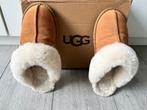 UGG Pantoffels - Comfortabel en Stijlvol maat 39, Ophalen of Verzenden, Zo goed als nieuw, Bruin, Pantoffels of Sloffen