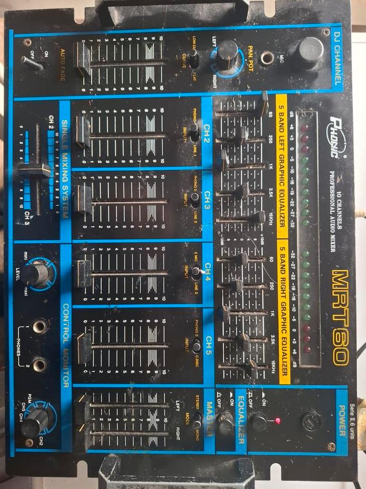 Phonic MRT60 Mengpaneel - 10 Kanalen, Muziek en Instrumenten, Mengpanelen, Gebruikt, 5 tot 10 kanalen, Microfooningang, Ophalen of Verzenden