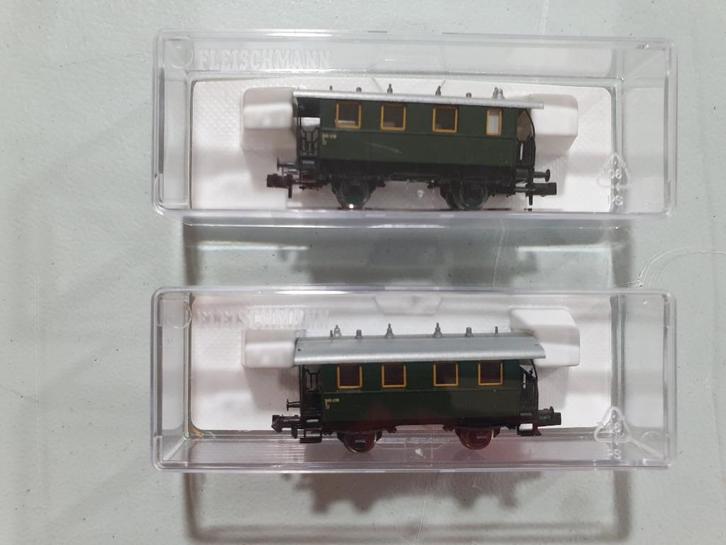 FLEISCHMANN PICCOLO rijtuig groen in doosje 2 stuks, Hobby en Vrije tijd, Modeltreinen | N-Spoor, Zo goed als nieuw, Wagon, Gelijkstroom