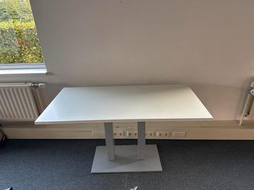 Tafel 140x70cm - Perfect voor Kantoor of Thuis! beschikbaar voor biedingen