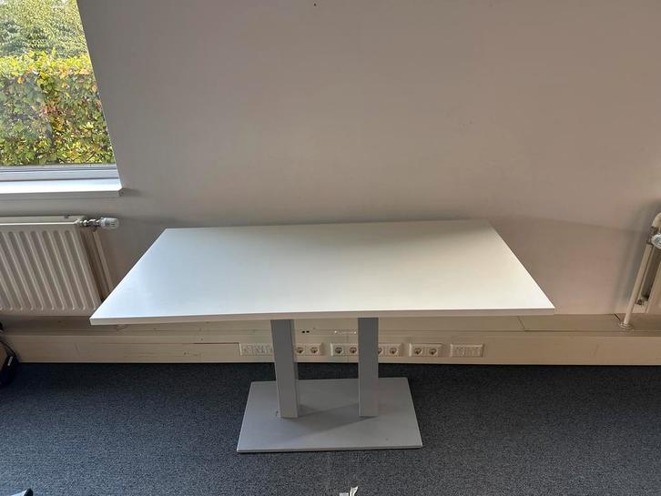 Tafel 140x70cm - Perfect voor Kantoor of Thuis!, Huis en Inrichting, Tafels | Sidetables, Gebruikt, 50 tot 75 cm, 100 tot 150 cm