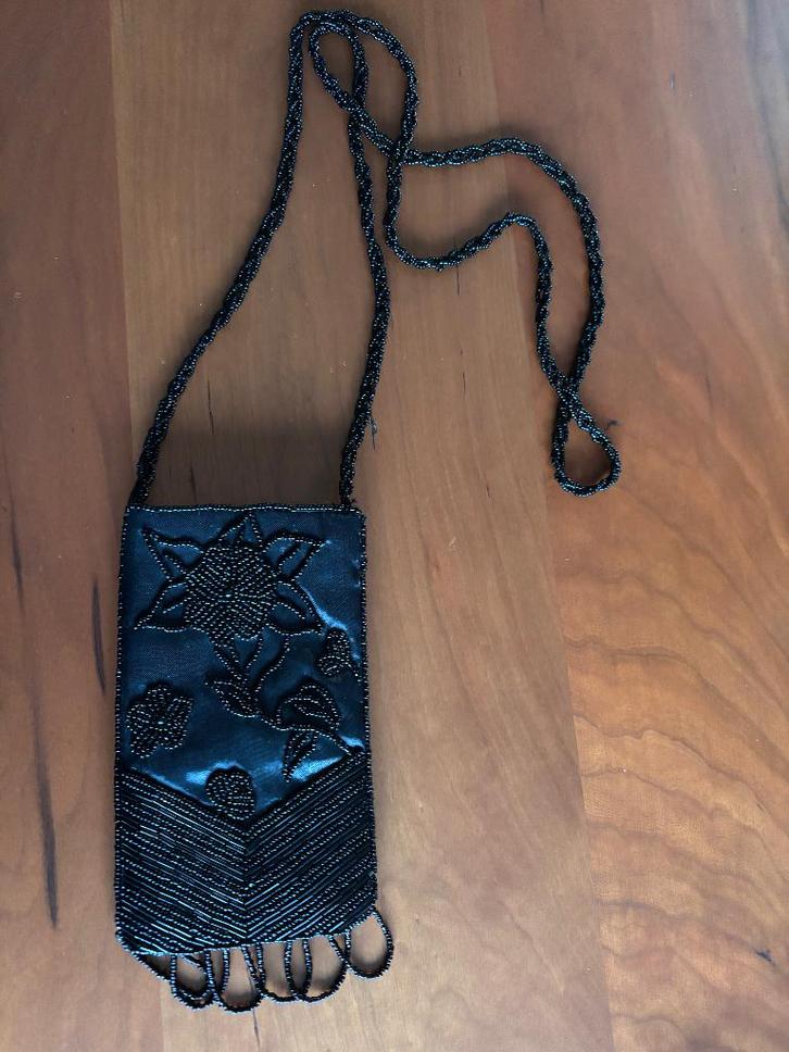 Klein avondtasje en 3 toilettasjes/beurzen, Sieraden, Tassen en Uiterlijk, Tassen | Damestassen, Nieuw, Avondtasje, Zwart, Ophalen of Verzenden