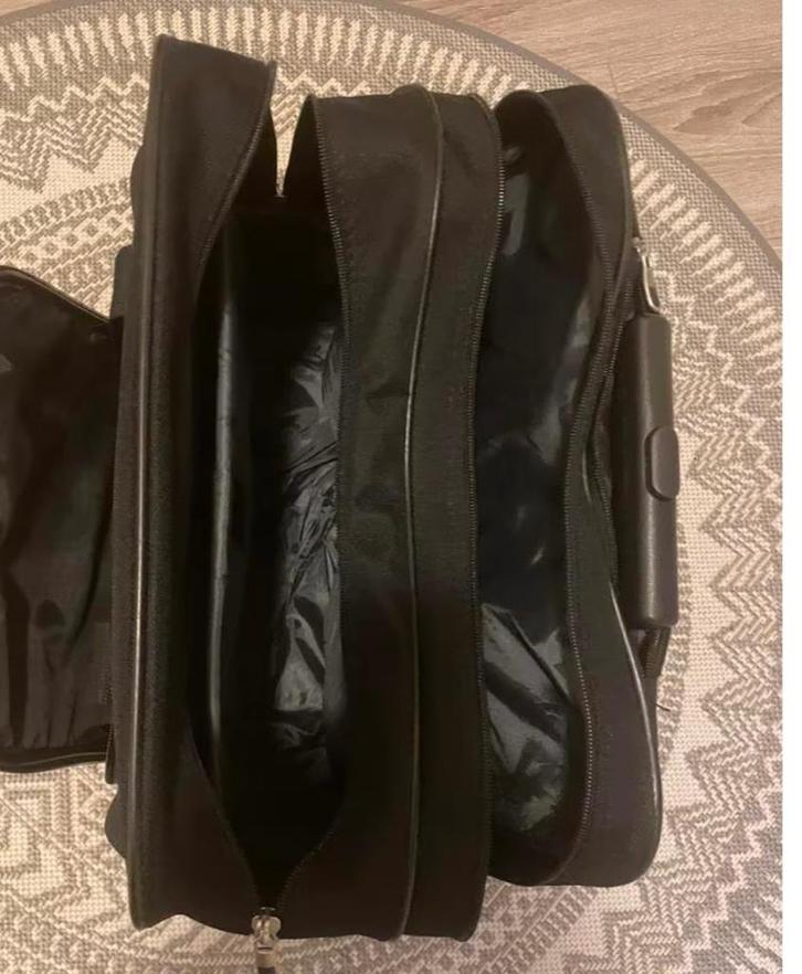 Laptop trolley / laptoptas met wieltjes, Computers en Software, Laptoptassen, Zo goed als nieuw, Trolleytas, 17 inch of meer, Ophalen