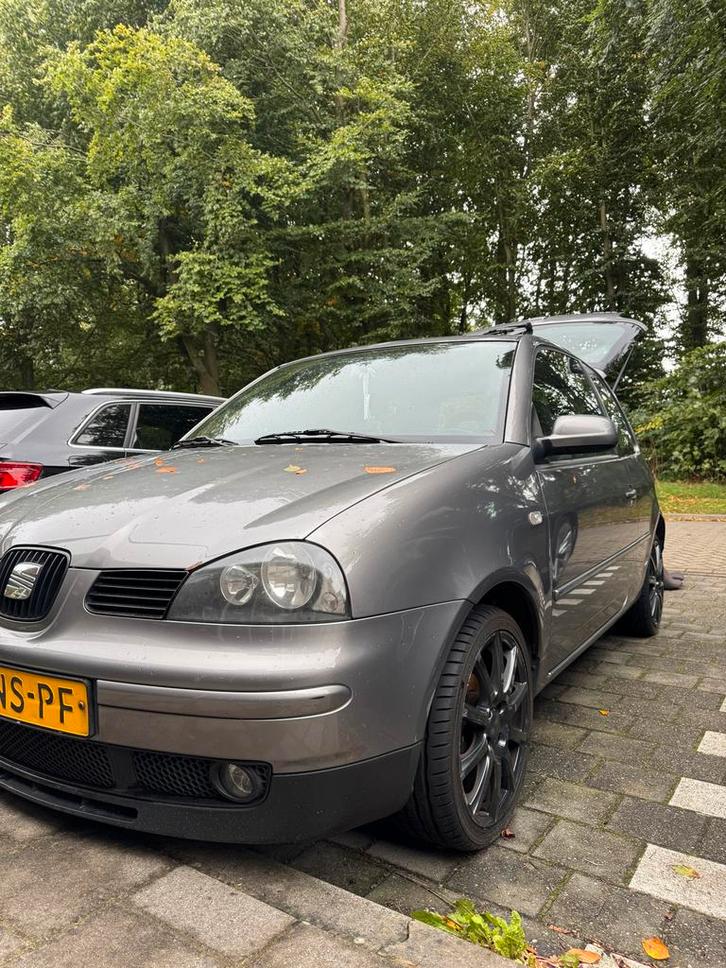 Seat Arosa 1.4 44KW 2004 Grijs, Auto's, Seat, Particulier, Arosa, Elektrische buitenspiegels, Isofix, Mistlampen, Verwarmde buitenspiegels