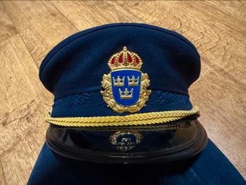 Vintage Zweedse Politie Pet beschikbaar voor biedingen