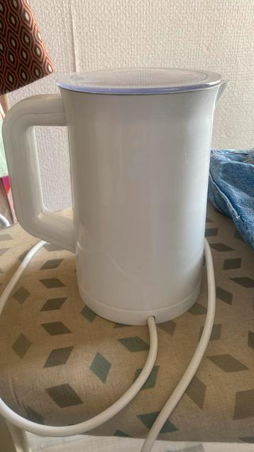 Waterkoker beschikbaar voor biedingen