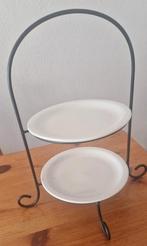 Mooie etagere van zwart metaal met witte borden. Onbeschadig, Huis en Inrichting, Woonaccessoires | Etagères, Ophalen of Verzenden