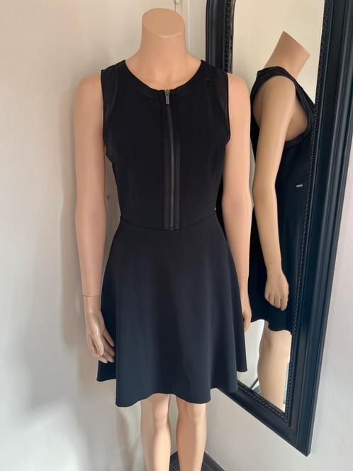 ARMANI mooie jurk MAAT 36 ALS NIEUW, Kleding | Dames, Jurken, Zo goed als nieuw, Maat 36 (S), Zwart, Ophalen of Verzenden