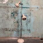 vintage vloerlamp, Gebruikt, Vintage, Ophalen of Verzenden, Metaal