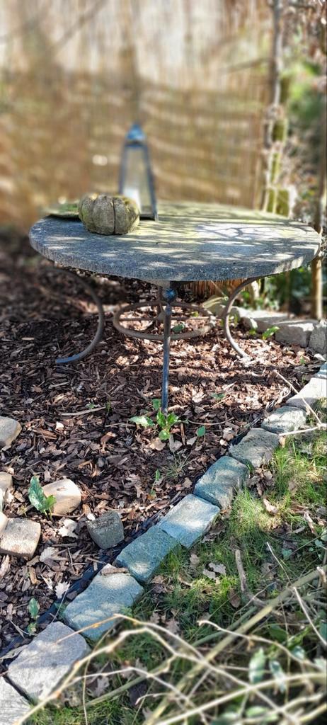 Betonnen tuintafel rond 1.30 doorsnede, Tuin en Terras, Tuintafels, Rond, Ophalen