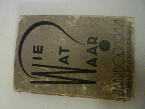 Wie Wat Waar? jaarboek 1944 Rotterdamsch nieuwsblad, Boeken, Geschiedenis | Stad en Regio, Gelezen, 20e eeuw of later, Ophalen of Verzenden