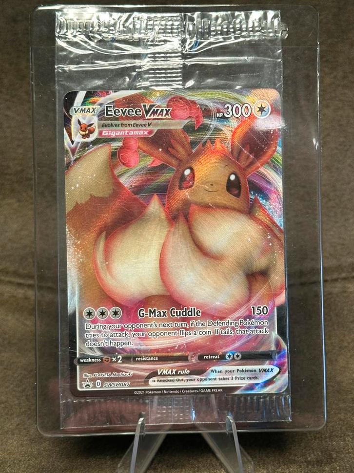 Eevee VMax #SWSH087 Sealed (Pokemon Promo), Hobby en Vrije tijd, Verzamelkaartspellen | Pokémon, Zo goed als nieuw, Ophalen of Verzenden