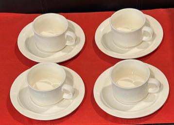 4x thee kop en schotel Royal Boch, stackable  beschikbaar voor biedingen