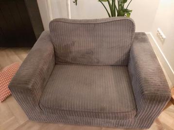 Love seat 