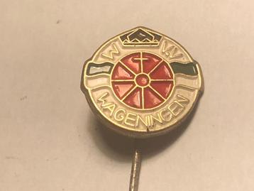 Metalen W.V.V. WAGENINGEN VOETBALCLUB Speld (Groen/Rood/Wit) beschikbaar voor biedingen