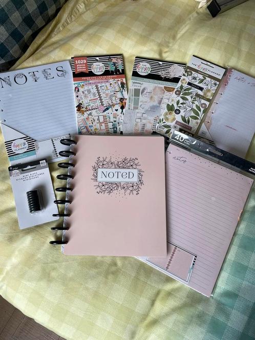 MAMBI Happy Planner Classic notebook, stickers, discs enz, Diversen, Notitieboeken, Zo goed als nieuw, A5, Ophalen of Verzenden