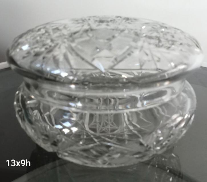 kristallen bonbonnière of doosje met deksel,, Antiek en Kunst, Antiek | Glas en Kristal, Ophalen of Verzenden