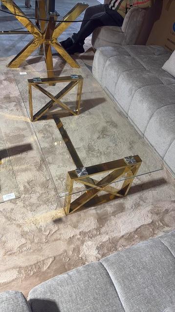 Showmodel salontafel en eettafel samen SALE 600 beschikbaar voor biedingen