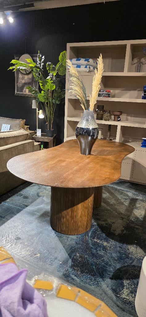 Organische Eettafel 200cm - Bruin Showmodel Extra korting!