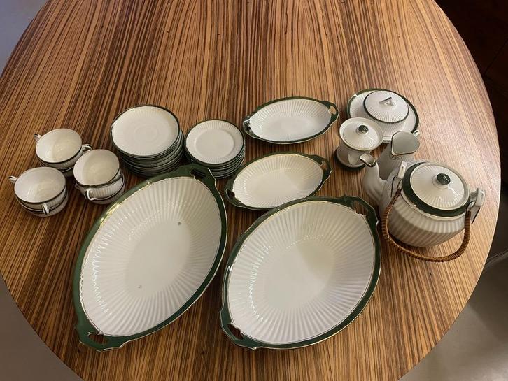 High Tea servies 34-delig, Antiek en Kunst, Antiek | Servies los, Ophalen