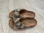 Sandalen  met steentjes zandkleurig maat 40, Kleding | Dames, Ophalen of Verzenden, Zo goed als nieuw, Sandalen of Muiltjes