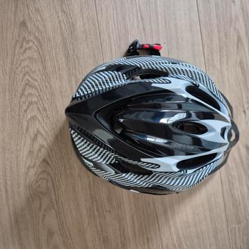 Fietshelm - Gebruikt beschikbaar voor biedingen