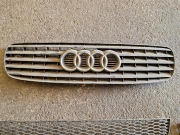 Audi TT 8N grill beschikbaar voor biedingen