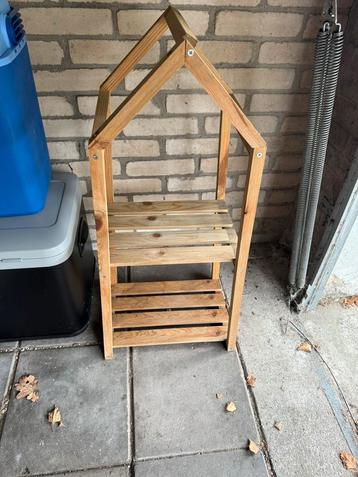 Houten meubel, ook leuk voor kerstdorp beschikbaar voor biedingen