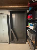 Klassieke houten kast met deuren, Ophalen, Gebruikt, 50 tot 100 cm, 150 tot 200 cm