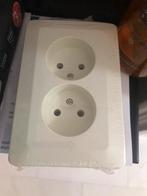 Stopcontact 2 stuks, Doe-het-zelf en Verbouw, Elektra en Kabels, Ophalen of Verzenden, Zo goed als nieuw, Stopcontact