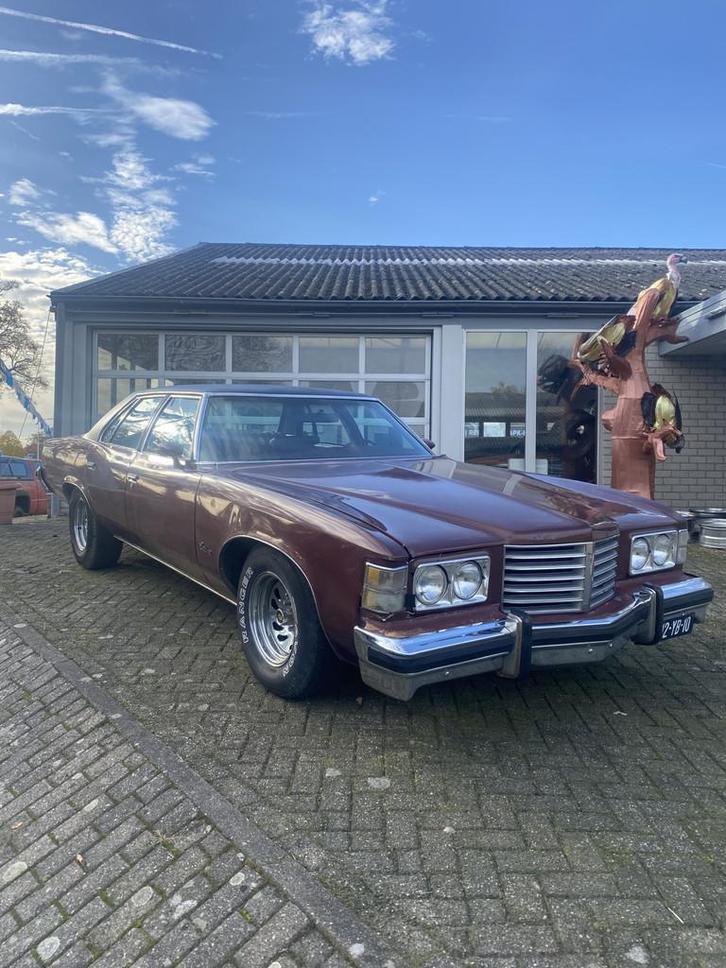 Pontiac Catalina 4 deurs v8/aut/lpg sedan (bj 1976), Auto's, Oldtimers, Te koop, Pontiac, LPG, Sedan, Automaat, Geïmporteerd, Rood