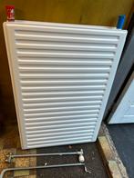 Radiator - Gebruikt - nagel nieuw, 30 tot 80 cm, Gebruikt, Radiator, Ophalen of Verzenden