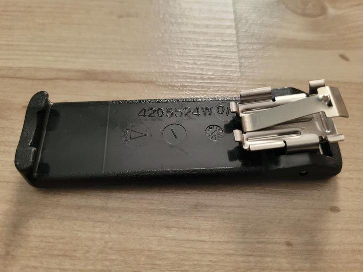 Motorola Battery / Belt clip NTN7317A, Telecommunicatie, Portofoons en Walkie-talkies, Nieuw, Toebehoren, 2 to 5 km, Ophalen of Verzenden