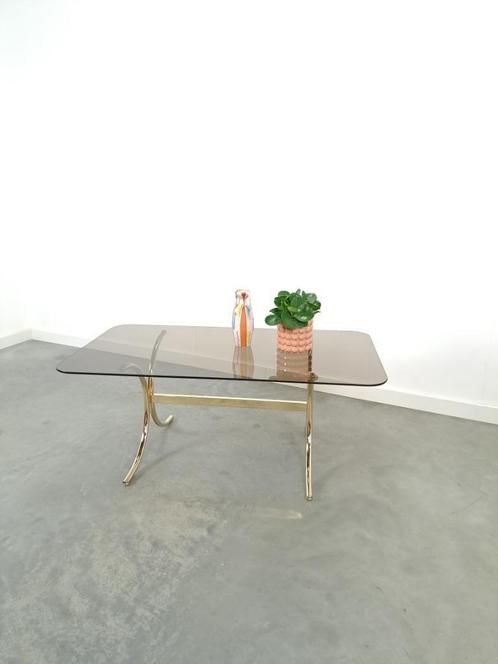 Rookglas salontafel  goudkleurige poten uit Zweden vintage, Huis en Inrichting, Tafels | Salontafels, Gebruikt, 50 tot 75 cm, 50 tot 100 cm