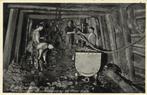In de Z. Limburgsche Mijnen - Werkzaamheden op een kolenpost, Verzamelen, Ansichtkaarten | Nederland, Verzenden, 1920 tot 1940