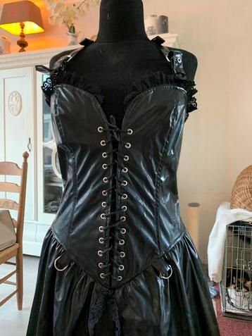 Aderlass Gothic Jurk beschikbaar voor biedingen