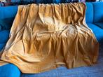 Vintage, dik velour, velours tochtwerend gordijn 145 x 187, Huis en Inrichting, Stoffering | Gordijnen en Lamellen, Ophalen of Verzenden