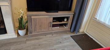 TV meubel beschikbaar voor biedingen