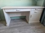 Bureau van steigerhout whitewash met lades en kastje, Ophalen, Gebruikt, Bureau
