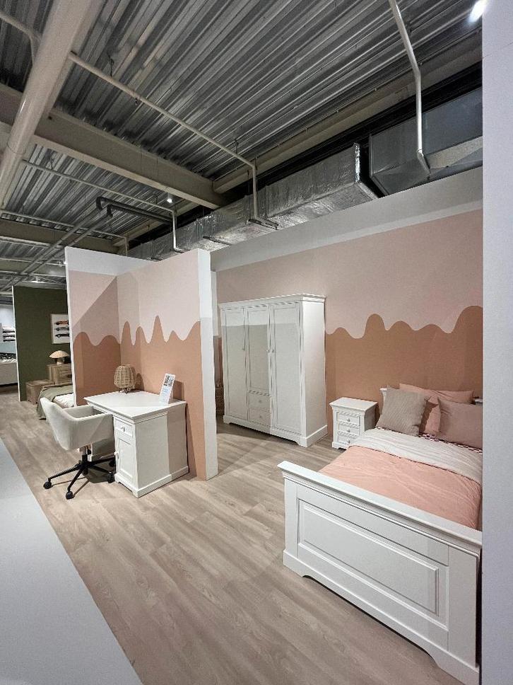 Kidsmill Chateau Kinderkamer Wit, Kinderen en Baby's, Kinderkamer | Bedden, Zo goed als nieuw, 180 cm of meer, Minder dan 70 cm