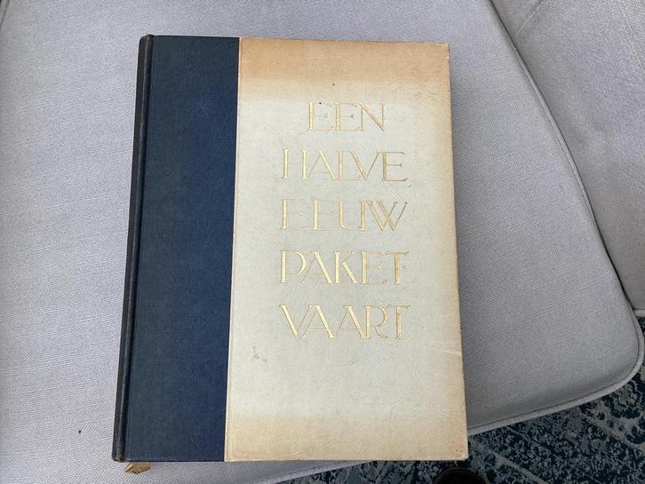 Een halve eeuw PAKETVAART K.P.M. 1891 - 1941, Verzamelen, Scheepvaart, Gebruikt, Boek of Tijdschrift, Motorboot, Ophalen of Verzenden